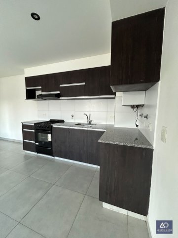 Depto 1 dorm, 50m² con ascensor — Alberdi