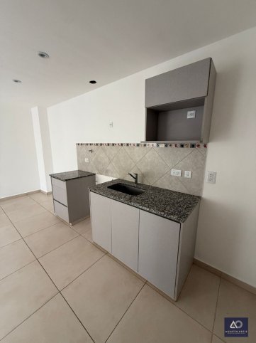 Depto duplex 1 dorm, 45m² con 2 baños y garage — Montiel 761