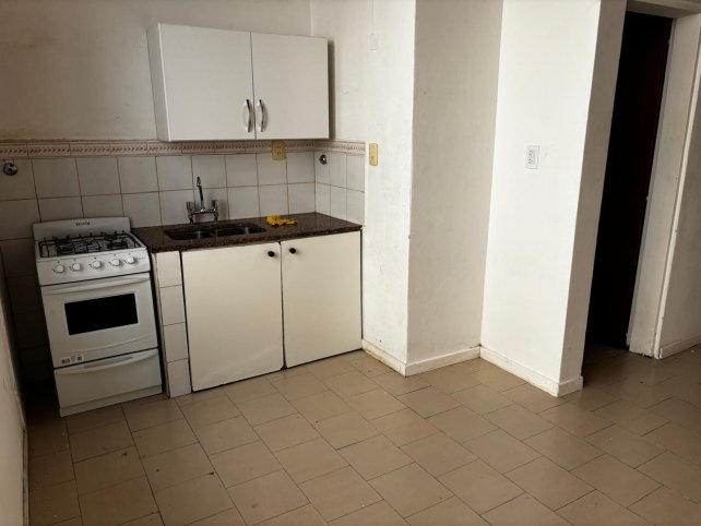 Depto 2 dorm, 50m² en Constitución al 400, sin cochera