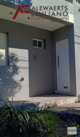 Depto 1 dorm, 50m² con cochera — Guido 300