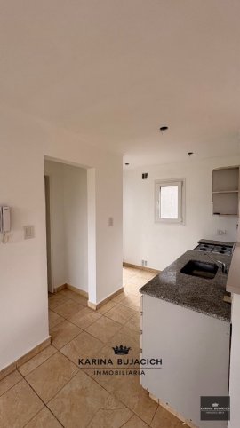 Depto 1 dorm con cochera — Italia 931
