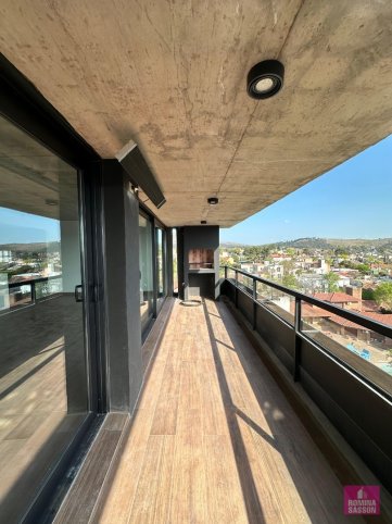 Depto 2 dorm, 120m² con cochera y terraza propia — Av Brasil 353