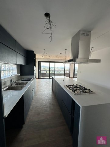 Depto 2 dorm, 120m² con cochera y terraza propia — Av Brasil 353