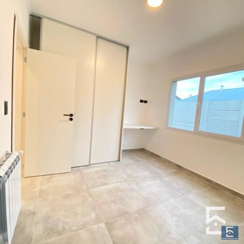 Casa en Venta 3 dorm, 100m² a estrenar — Zona Terminal