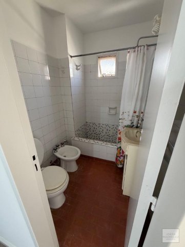 Departamento de dos dormitorios 65 m² con garage — 14 de julio 400