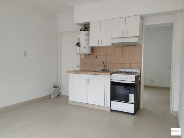 Depto 1 dorm, 35m² en planta baja — Santos Vega