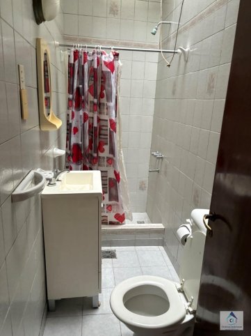 Casa en alquiler 2 dorm, 2 baños, garage — Villa Italia