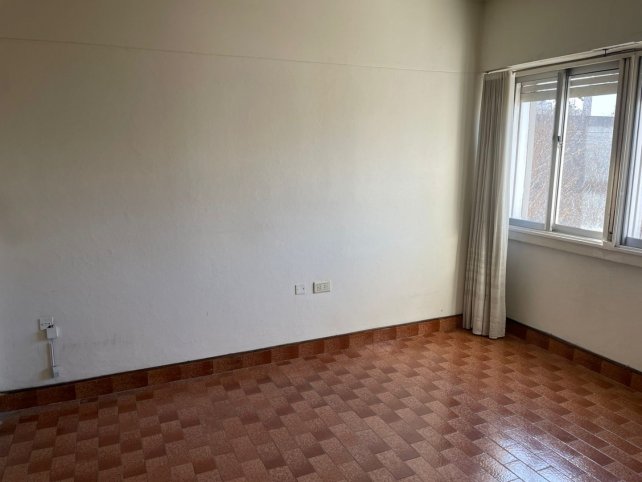 Depto 1 dorm, 30m² en San Lorenzo, sin cochera