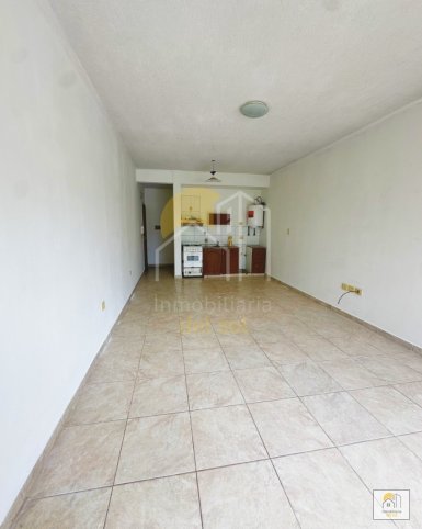 Depto monoambiente 45m² en segundo piso con ascensor