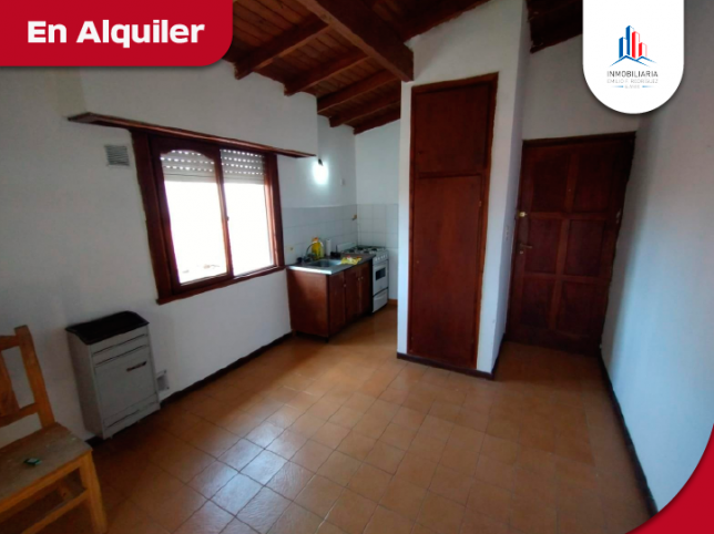 Monoambiente en Alquiler en 25 de Mayo al 900