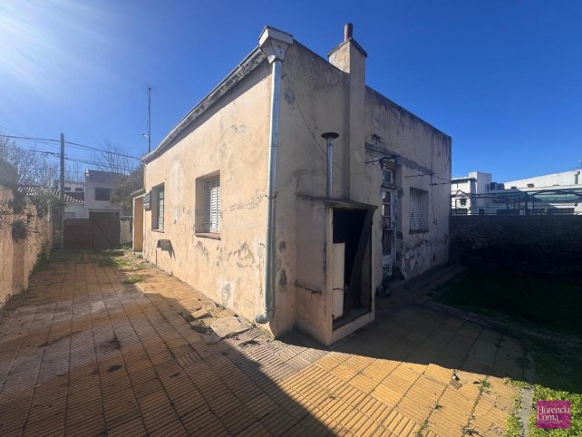 Casa a reciclar 2 dorm, 80m² — Alsina 1470