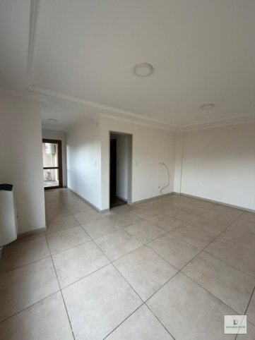 Departamento de una habitación en primer piso con balcón