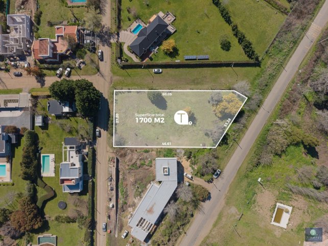 Lote en Venta en Barrio Golf de 1700 m²