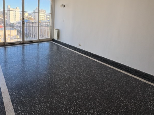 Departamento al frente en el 5º piso del Edificio Centinela I 3 dormitorios