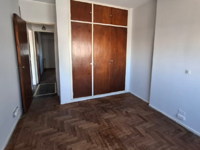 Departamento al frente en el 5º piso del Edificio Centinela I 3 dormitorios