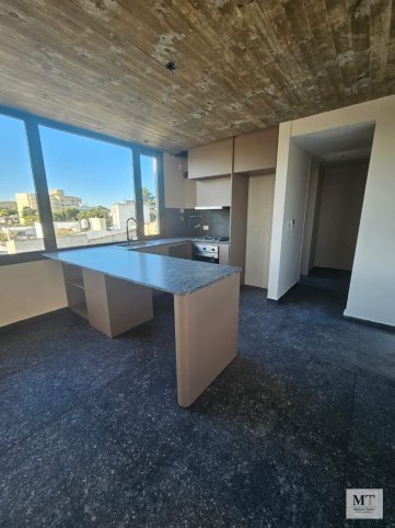 Depto monoambiente 45m² con cochera — 1ro de Mayo