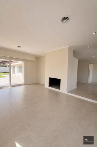 Casa en Venta de Categoria de 4 Dormitorios en El Cerrito