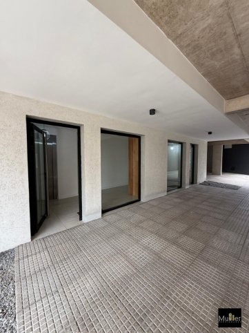 Dpto en venta sobre importante avenida, 1 dorm, 1 baño — Av. Avellaneda 1500