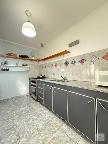 Casa en ph de 2 dorm, 70m² con garage — Margarita Galfre 2400
