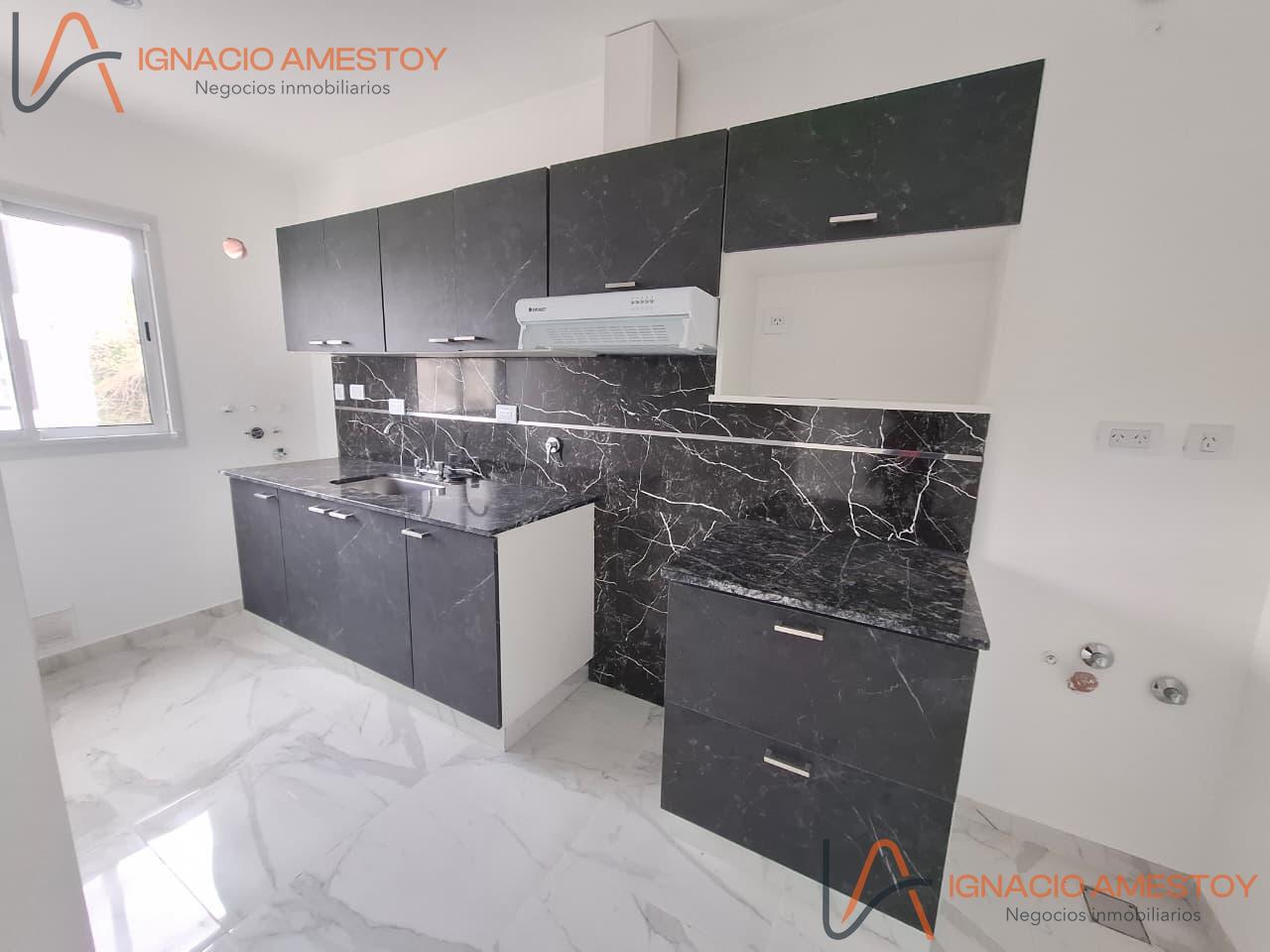 Depto 2 amb, 48m² en San Martin 1100 — Excelente estado