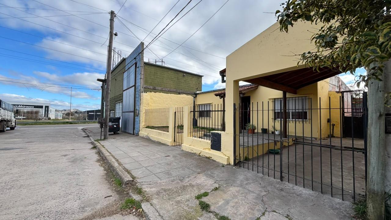 Casa + Departamento a refaccionar — Basílico 1400