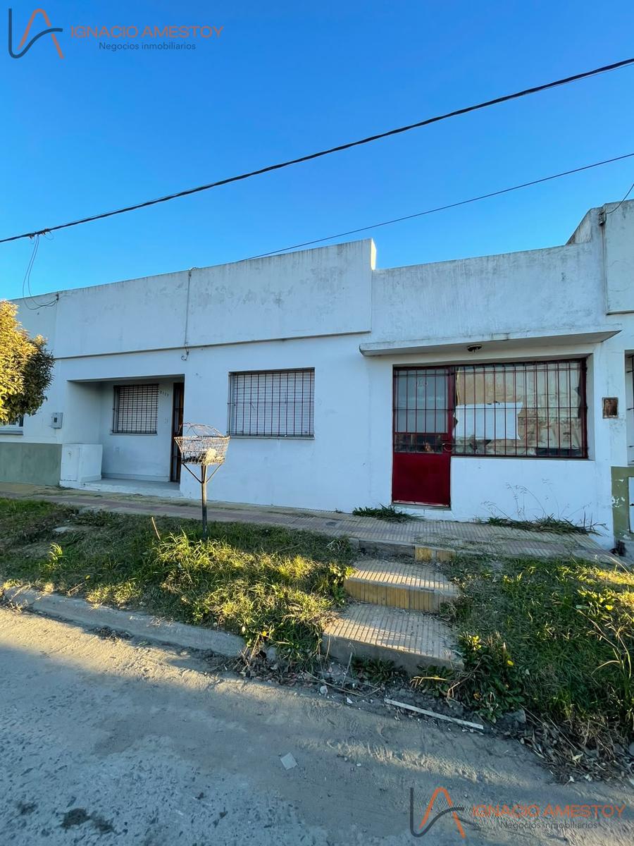 Casa a reciclar en venta – Ugalde al 2100