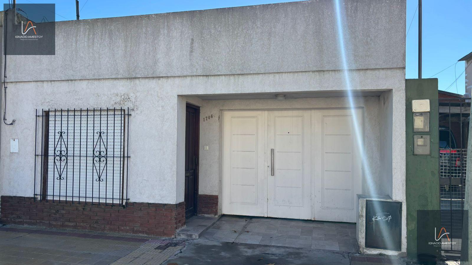 PH independiente en excelente ubicación, 2 dorm, 76.59m² — Uriburu y Saavedra