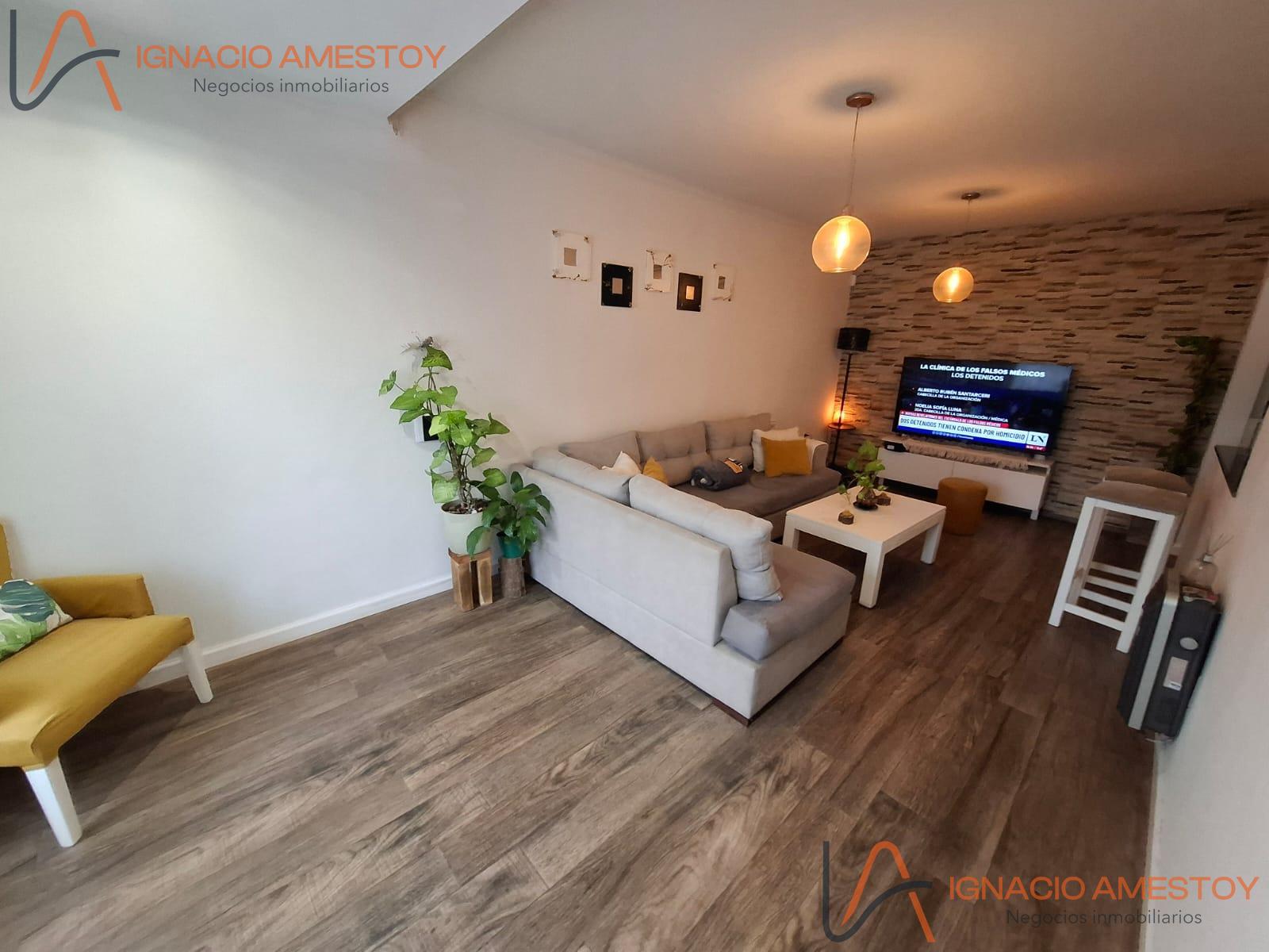 Casa en Venta — Mitre 1700