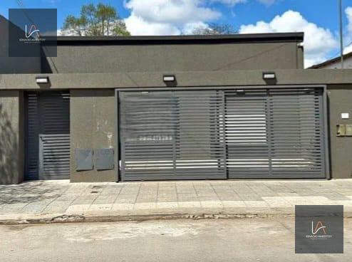 Casa en Venta  semicentro — Machado al 700